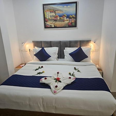 Pearl Residency Ξενοδοχείο Ayoor Εξωτερικό φωτογραφία