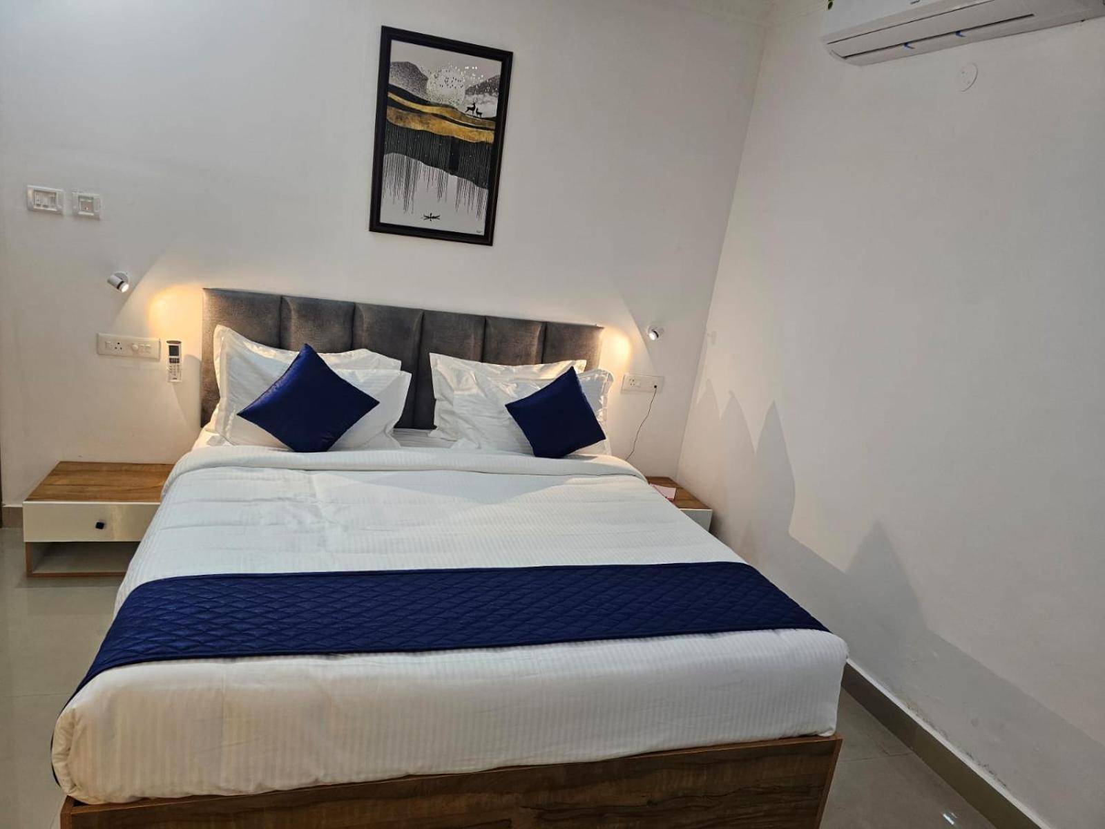Pearl Residency Ξενοδοχείο Ayoor Εξωτερικό φωτογραφία